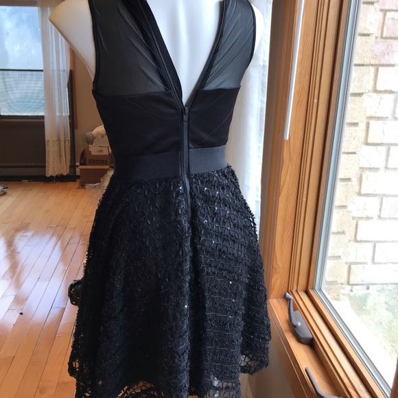 Designer Little black dress by Milly knee length with lace overlay - Picture 4 of 8